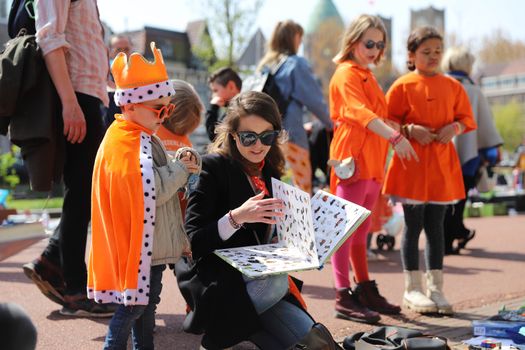 Koningsdag 2026: datum, programma en vrijmarkt tips